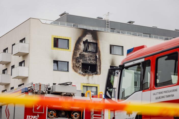 Vilniaus Trimitų gatvėje degė butas