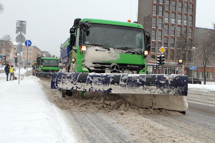 „Ecoservice Klaipėda“: pliusinė temperatūra dar nereiškia saugaus kelio