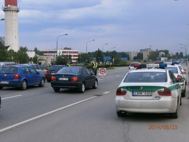 Kelių policija Klaipėdoje patikrino 603 vairuotojų blaivumą