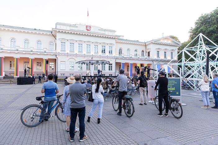 Kandidatų į Lietuvos prezidentus debatai S. Daukanto aikštėje