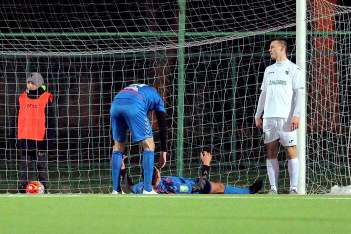 Lietuvos futbolo A lyga: „Kauno Žalgiris“– Kauno „Stumbras“ 1:2.