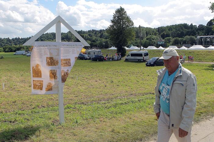 Tremtinių ir politinių kalinių sąskrydis Ariogaloje