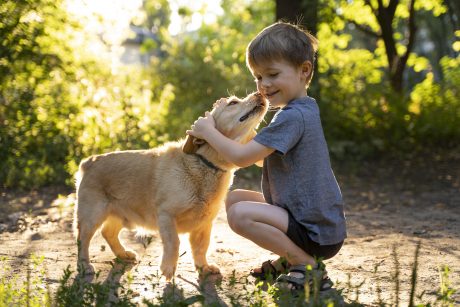 Naminiai gyvūnai – ir pramoga, ir nauda vaikams