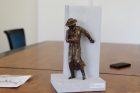 Pristatyta skulptūra Lietuvos kriminalinei policijai įamžinti Pristatyta skulptūra Lietuvos kriminalinei policijai įamžinti