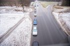Prie COVID-19 mobilaus punkto – vėl milžiniškos eilės Prie COVID-19 mobilaus punkto – vėl milžiniškos eilės