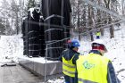 Vilniaus Antakalnio kapinėse prasidėjo stelų nukėlimo darbai Vilniaus Antakalnio kapinėse prasidėjo stelų nukėlimo darbai