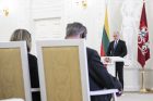 Prezidentas susitiko su užsienio ambasadoriais Prezidentas susitiko su užsienio ambasadoriais
