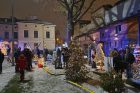 Bibliotekos kiemelyje Klaipėdoje sužibo 41 eglutė Bibliotekos kiemelyje Klaipėdoje sužibo 41 eglutė