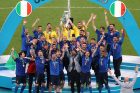 Europos futbolo sostą užėmė italai! Europos futbolo sostą užėmė italai!
