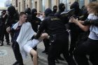 Per A. Lukašenkos gimtadienį – tūkstantinės minios protestas Per A. Lukašenkos gimtadienį – tūkstantinės minios protestas