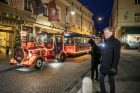 Sostinėje – Kalėdų traukinukas ir Rotušės aikštės eglės įžiebimas Sostinėje – Kalėdų traukinukas ir Rotušės aikštės eglės įžiebimas
