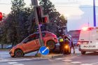 Dariaus ir Girėno gatvėje susidūrė du automobiliai Dariaus ir Girėno gatvėje susidūrė du automobiliai