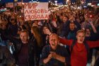 Kitoks vakaras Baltarusijoje: protestuotojai nebuvo vaikomi Kitoks vakaras Baltarusijoje: protestuotojai nebuvo vaikomi