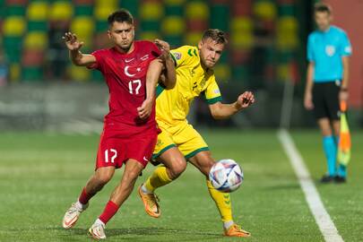 Patirtis: Lietuvos futbolininkai pirmą mačą turkams savo aikštėje pralaimėjo 0:6.