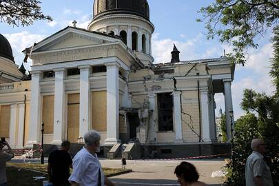 UNESCO saugoma Spaso-Preobraženskio katedra Odesoje po Rusijos raketų atakų. 