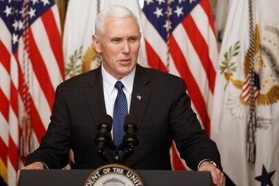  Mike'as Pence'as