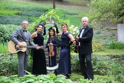 Pasimatymas: spalio 18 d. Babtų kultūros centre vyks smetoniškos muzikos ir šokių vakaras kartu su retro muzikos ansambliu „Randevu”.