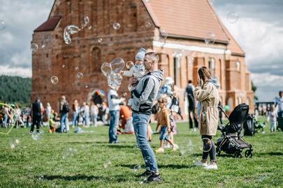 Privalumas: pakaunės gamta, paveldo obejektai suteikia unikalių erdvių renginiams