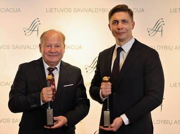 Nominacija: Kauno rajono savivaldybei „Auksinės krivūlės“ apdovanojimas įteiktas už piliečių žaliųjų iniciatyvų įgyvendinimą.