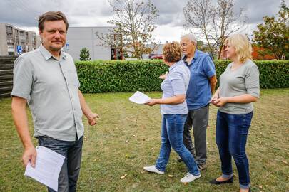 Skundai: šalia naktinio baro turintys gyventi gargždiškiai pyksta, kad jaunimo pasilinksminimo vieta drumsčia jiems ramybę.