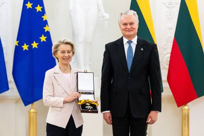 Valstybinio apdovanojimo įteikimo ceremonija EK pirmininkei