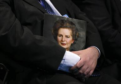 Būdama 87 metų mirė pirmoji britų ministrė pirmininkė moteris Margaret Thatcher 