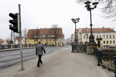 Senamiestyje ir miesto centre žmonės, vykdantys veiklą, skatinančią turizmą ar susijusią su menu, dailiaisiais amatais, etnografiniais verslais, gali kreiptis dėl nekilnojamojo turto mokesčio lengvatos.