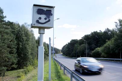 Kontrolė: šiemet Klaipėdoje ketinama įsigyti bent vieną greičio matuoklį, kuris fiksuos tiek nutolstančių, tiek artėjančių automobilių greitį.