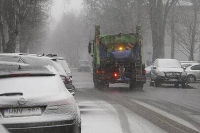 Iššūkis: vyraujant permainingiems orams, o temperatūrai apie nulį, sudėtinga nuspėti, kokia situacija bus vėliau.