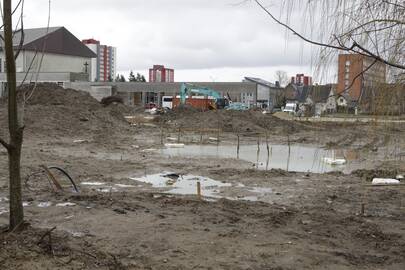 Nuseko: Sakurų parkas, kurį planuojama baigti iki metų pabaigos, liko be tvenkinio, tačiau jį žadama atkurti.