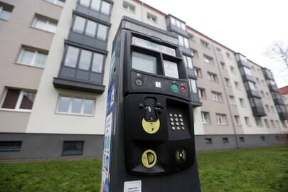 Nuostaba: norėjęs sumokėti už automobilio stovėjimą prie viešbučio Naujojo Sodo gatvėje žmogus parkomatą rado tik nuėjęs į Jūros gatvę.