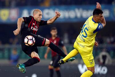 „AC Milan“ klubas išvykoje 3:1 nugalėjo „Chievo“