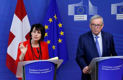 Doris Leuthard  ir Jeanas-Claude Junckeris