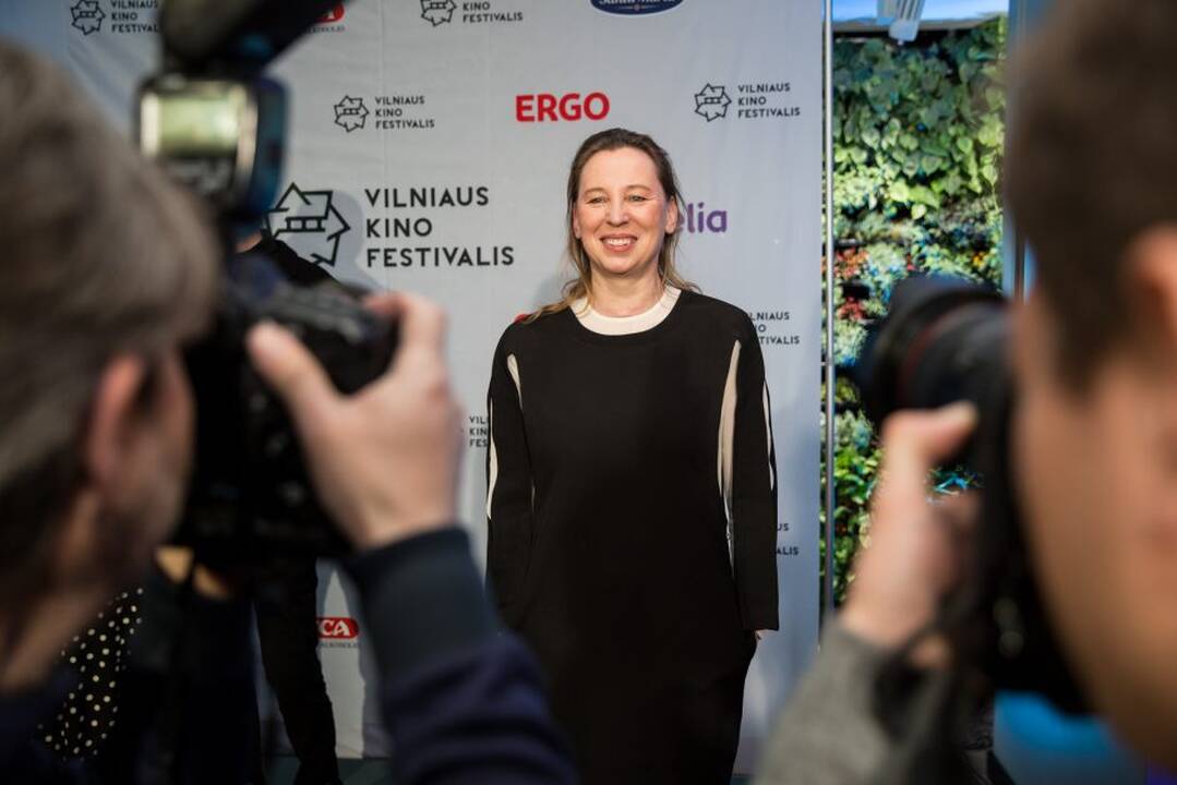 Airida Gintautaitė(kairėje), Sigitas Šidlauskas, Eglė Mikulionytė, Mantas Jančiauskas