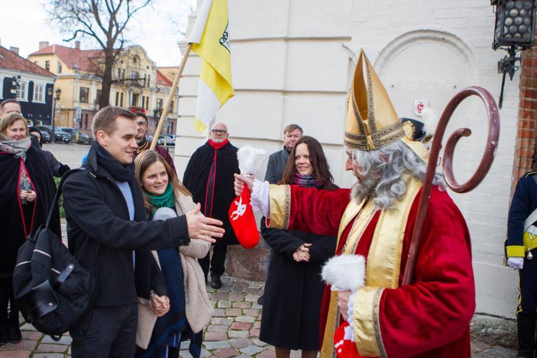 Į  Kauną atvyko Kalėdų senis