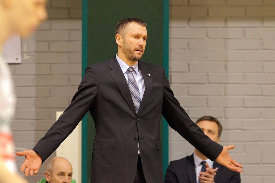 Nacionalinės krepšinio lygos aštuntfinalis: Kauno „Žalgiris-2“ – „Šilutė“ 94:71.