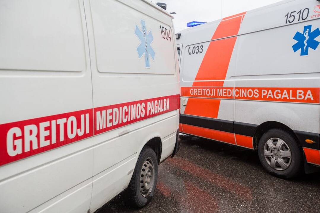 Medikai gaivino moterį