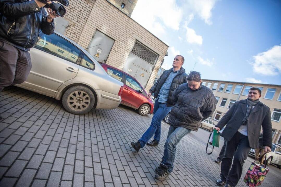 Sugerovę nužudžiusi moteris teisme 