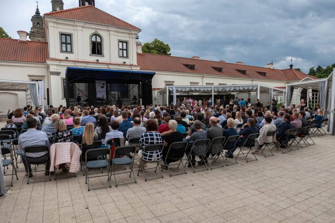 Pažaislio liepų alėjos vakarai | Andrius Kaniava ir grupė