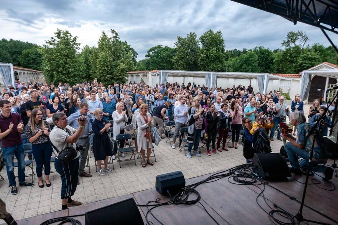 Pažaislio liepų alėjos vakarai | Andrius Kaniava ir grupė