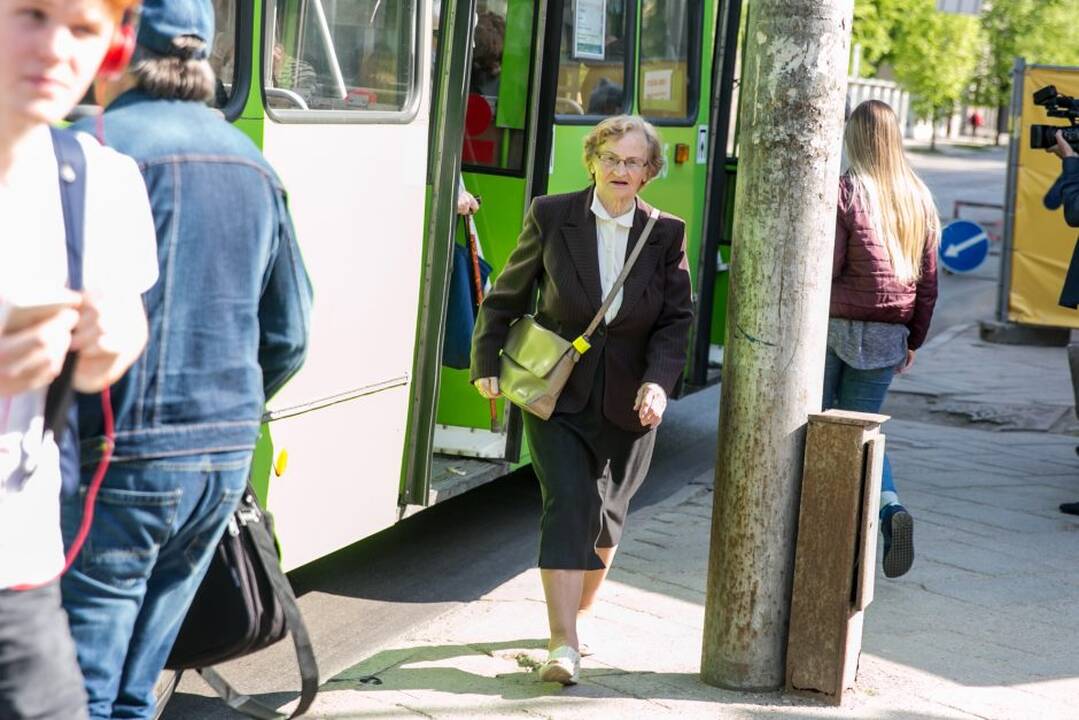 Zuikių gaudymo akcija Kauno viešajame transporte
