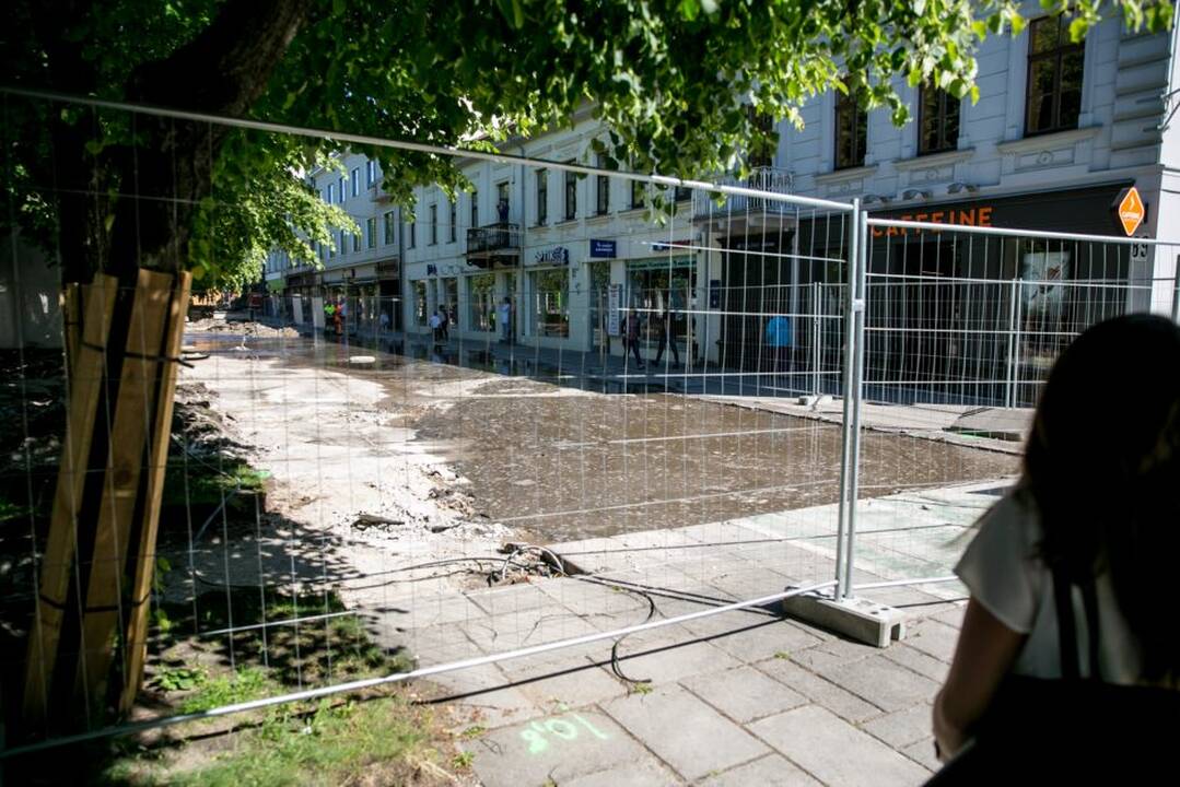 Prakirstas vandens vamzdis Laisvės al.
