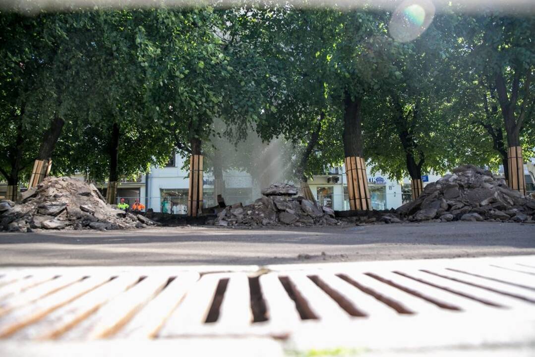 Prakirstas vandens vamzdis Laisvės al.