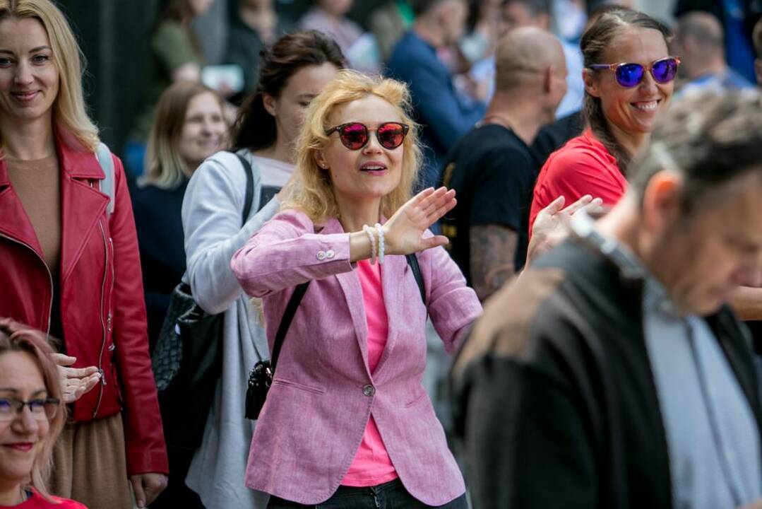 Protesto akcija „Kabinu sportbatį ant vinies 2018“