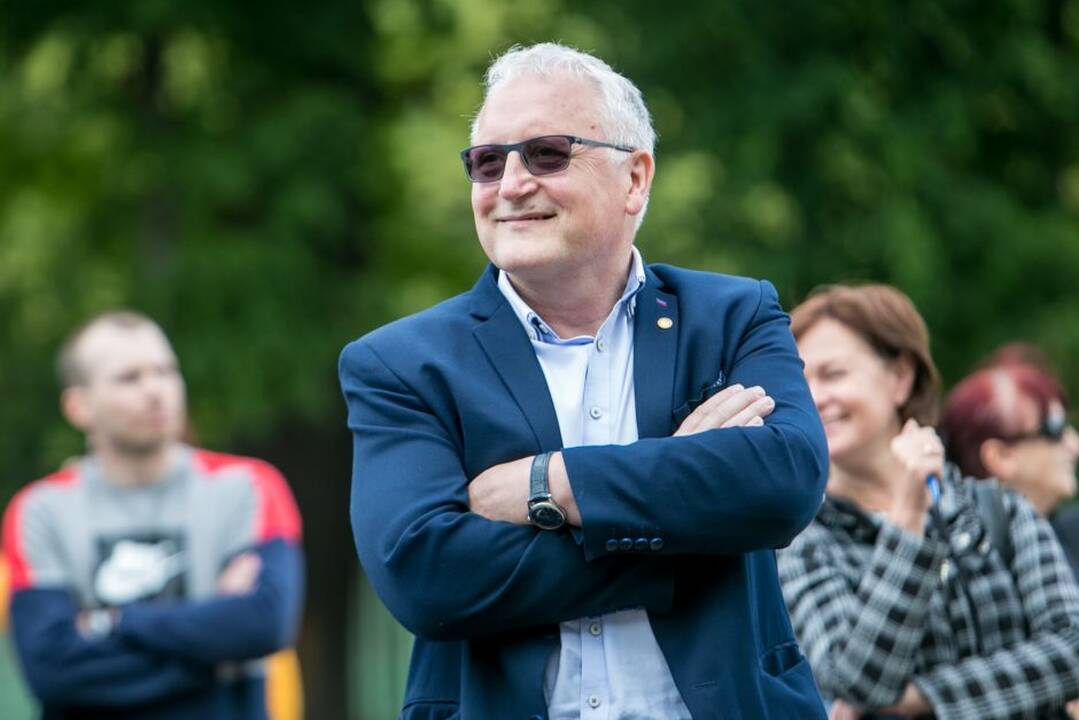 Protesto akcija „Kabinu sportbatį ant vinies 2018“