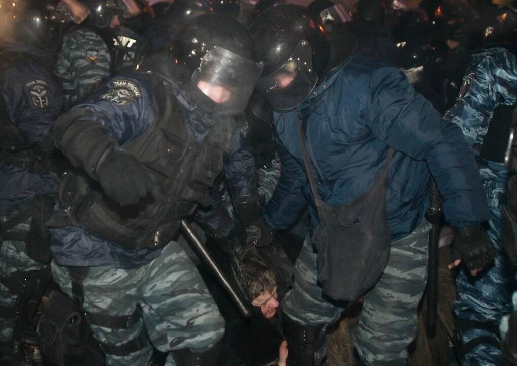 Ukrainos milicija šturmavo Nepriklausomybės aikštę Kijeve