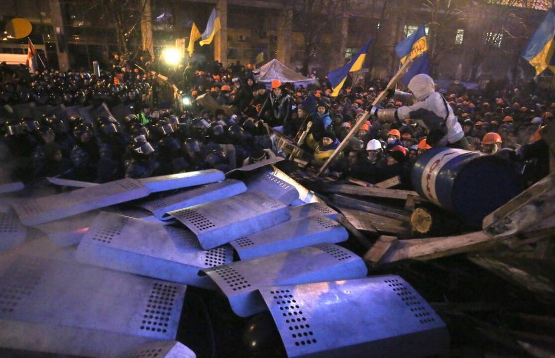 Ukrainos milicija šturmavo Nepriklausomybės aikštę Kijeve