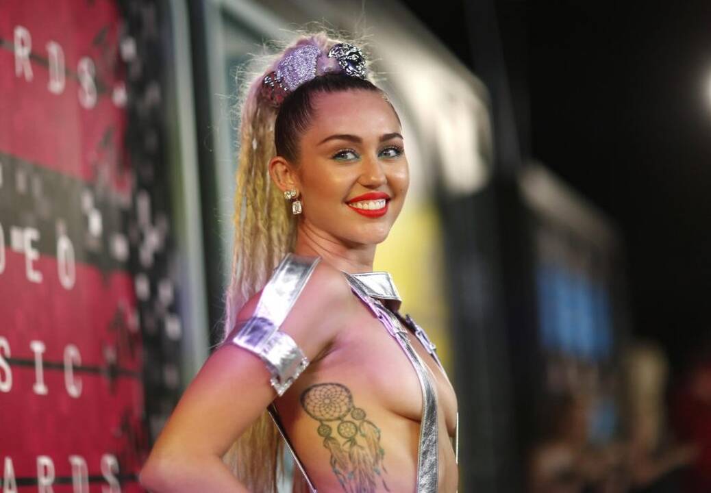 MTV muzikos apdovanojimų ceremonija 2015