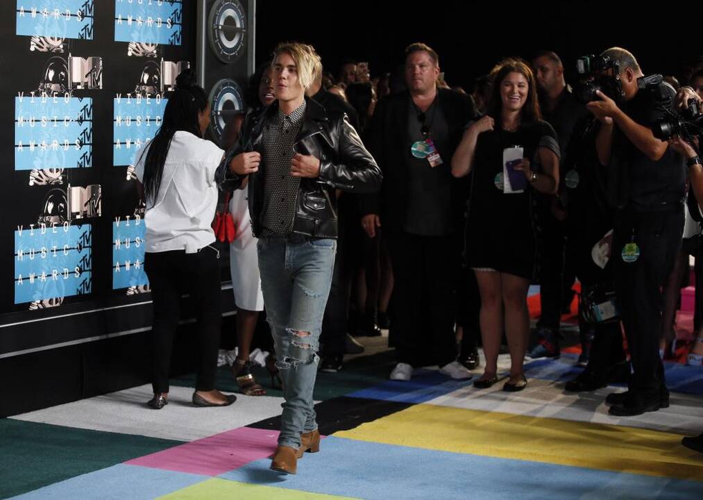 MTV muzikos apdovanojimų ceremonija 2015