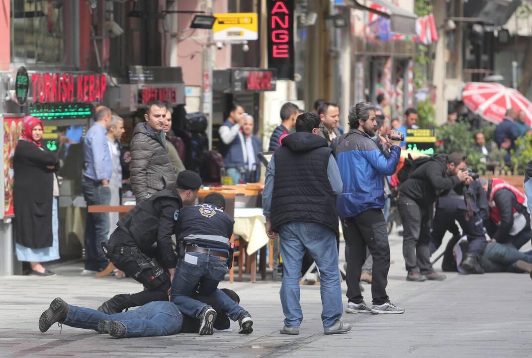 Tarptautinės darbo dienos protestai pasaulyje